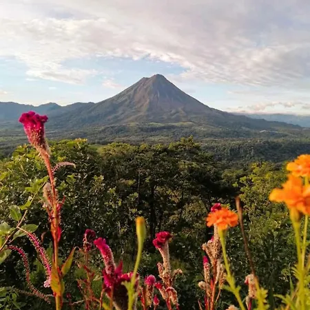Las Pavitas Cottages La Fortuna Exterior photo