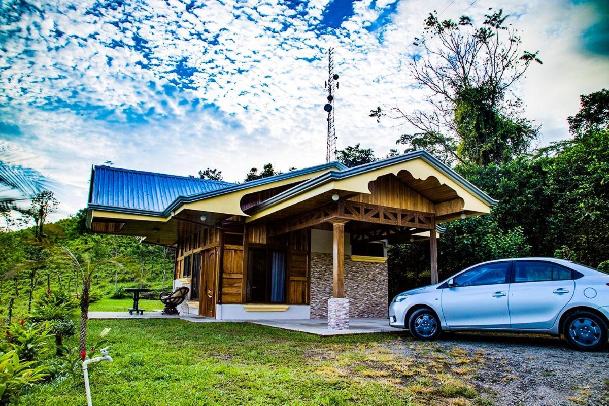 Pavitas Lodge *
