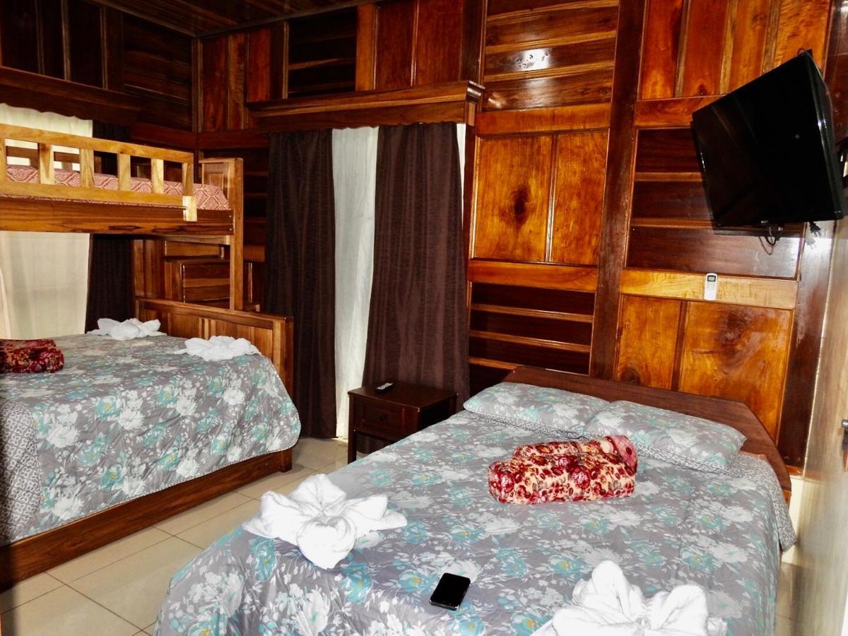 Pavitas Lodge La Fortuna